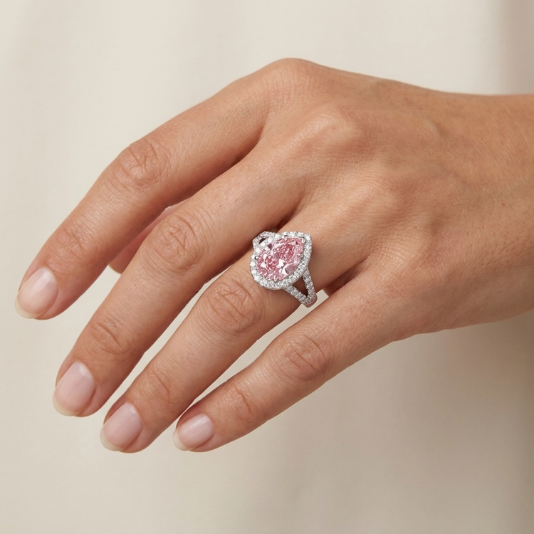 Bague en diamant rose taille poire de 3,2 carats