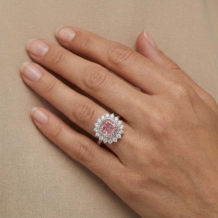 Bague en diamant rose taille coussin de 4 carats
