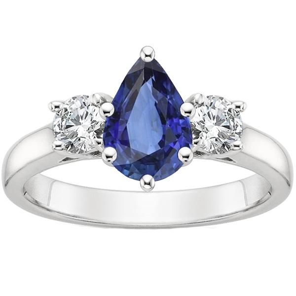 Bague Anniversaire 3 Pierres Poire Saphir Ceylan & Diamants 4.50 Carats - HarryChadEnt.FR