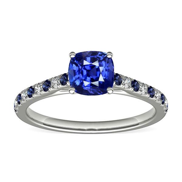 Bague Pierres Précieuses Coussin Saphir Bleu Rond & Diamants 2.50 Carats - HarryChadEnt.FR
