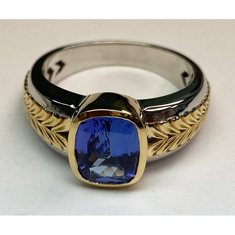 Bague Solitaire Deux Tons Tanzanite Coussin Lunette Sertie 5.50 Carats