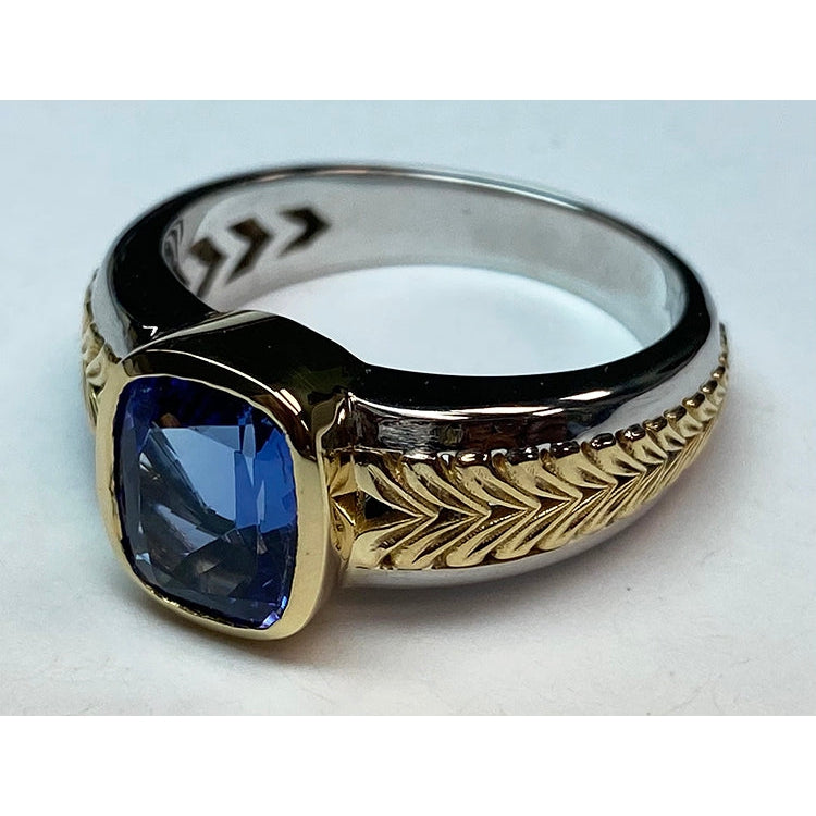 Bague Solitaire Deux Tons Tanzanite Coussin Lunette Sertie 5.50 Carats
