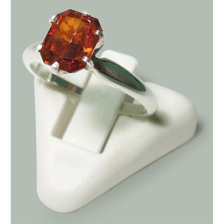 Bague solitaire en or blanc 14 carats avec rubis rouge radieux sertie de griffes de 2 ct - HarryChadEnt.FR