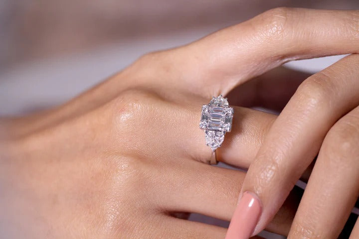 LA MEILLEURE BAGUE DE FIANÇAILLES POUR LES FEMMES