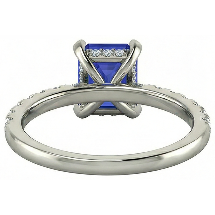 naturel tanzanite 12carats alliance sur blanc