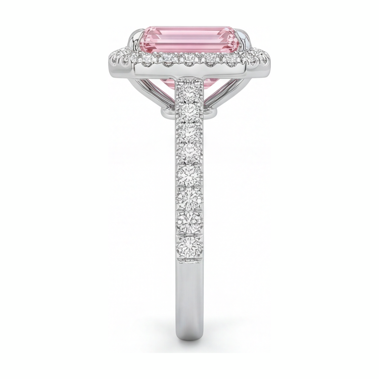 Bague diamant rose de laboratoire 2,5 carats taille émeraude avec Halo en Or Blanc 14 carats