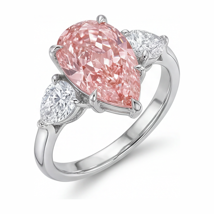 Bague trois pierres en or blanc 14 carats avec diamant rose de laboratoire taille poire 2,5 carats