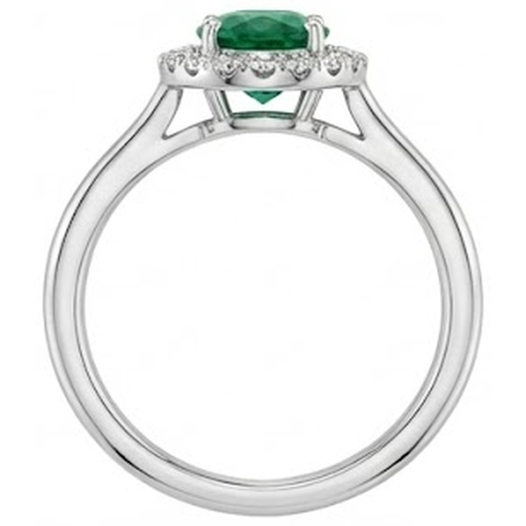 naturel oval diamant 2.50carats bague sur blanc