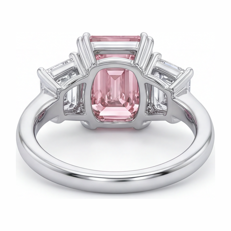 Bague trois pierres diamant rose de laboratoire taille émeraude 2,75 carats en or blanc 14K