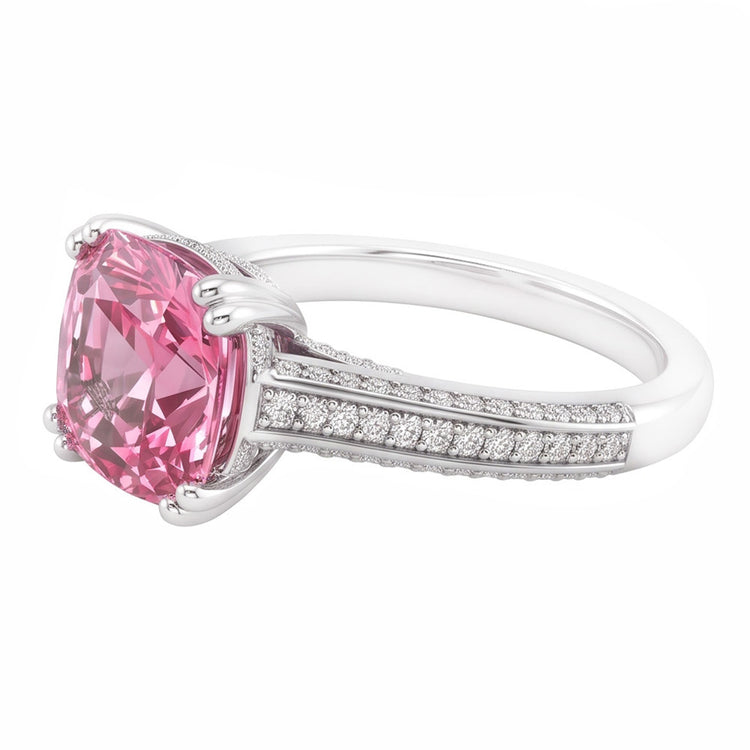 2.81 carats. Coussin Bague de Fiançailles Saphir Rose Pierre Gemme