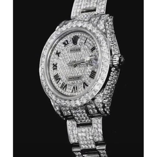 22 Carats. Montre Rolex pour femme recouverte de diamants personnalisés avec bracelet huître acier inoxydable