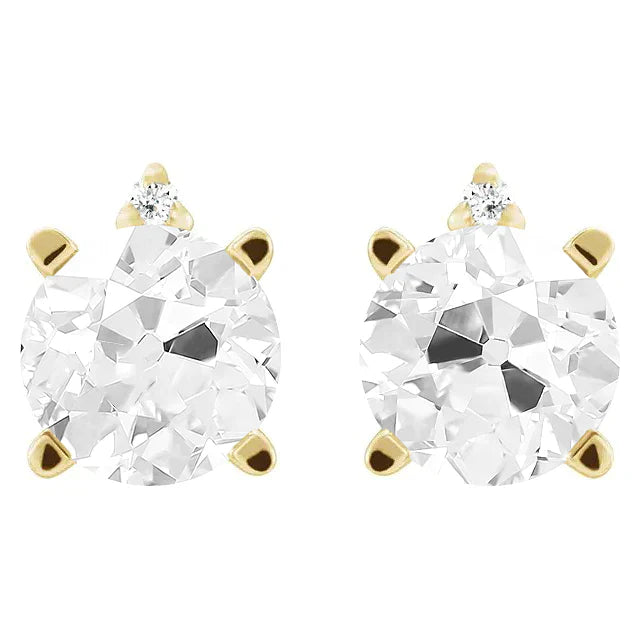 Boucles d'Oreilles Or 14K Jaune avec Diamant – vue de face