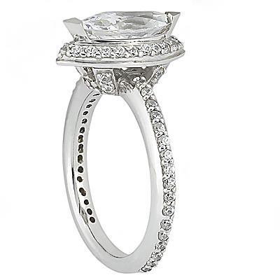 2.12 carats. Bague Véritable Diamant Marquise Centre Halo Wg Nouveau