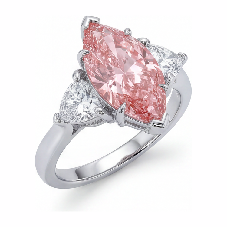 Bague trois pierres en Or Blanc 14 carats avec diamant rose de laboratoire taille marquise de 3,5 carats