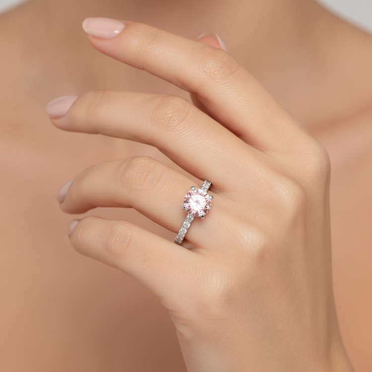 Bague diamant rose de laboratoire 3,5 carats rond pavé en Or Blanc 14 carats