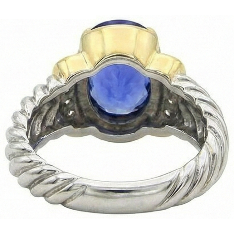naturel oval tanzanite 3.50carats bague sur blanc