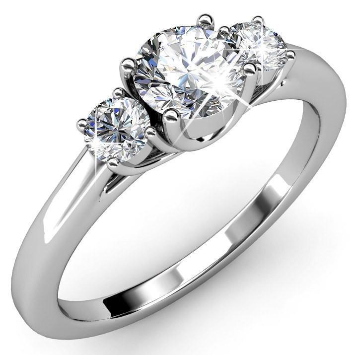 Haut de gamme Diamant Bague Trois Pierres 3,25 carats – vue principale