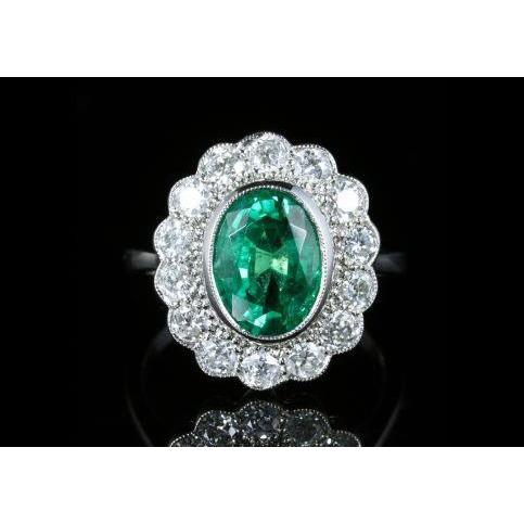 3.75 carats ovale émeraude Vert avec diamant bague de fiançailles or blanc 14K
