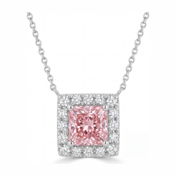 Collier Pendentif Diamant Rose de Laboratoire 4,5 Carats Taille Radiant Halo Pavé en Or Blanc 14 Carats