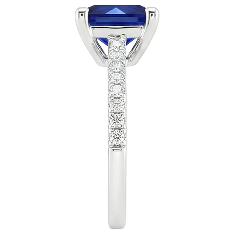 naturel diamant 5.50carats bague sur blanc
