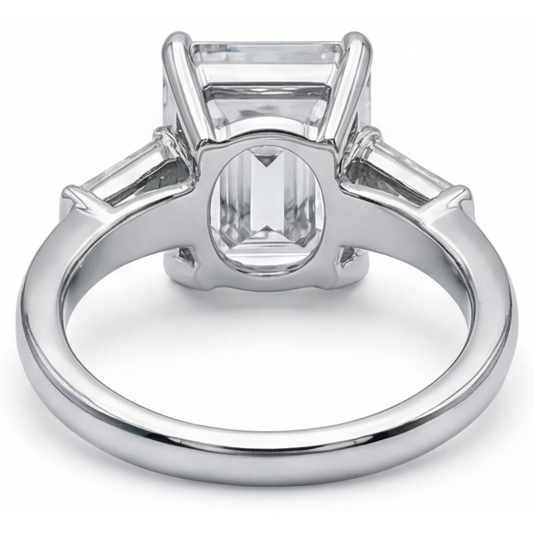 5.80 ct. Bague 3 Pierres Réel Diamant Émeraude & Baguettes Or Blanc Nouveau
