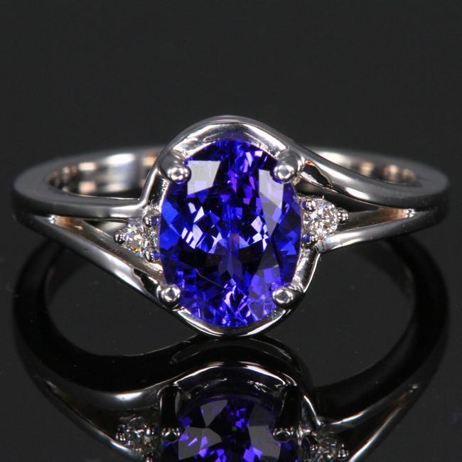 Éblouissant Tanzanite Violette Bague Pierre de Couleur 5,10 carats – vue principale
