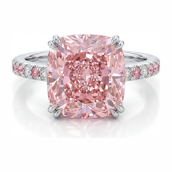 Bague diamant rose de laboratoire 6 carats taille coussin pavée en Or Blanc 14 carats