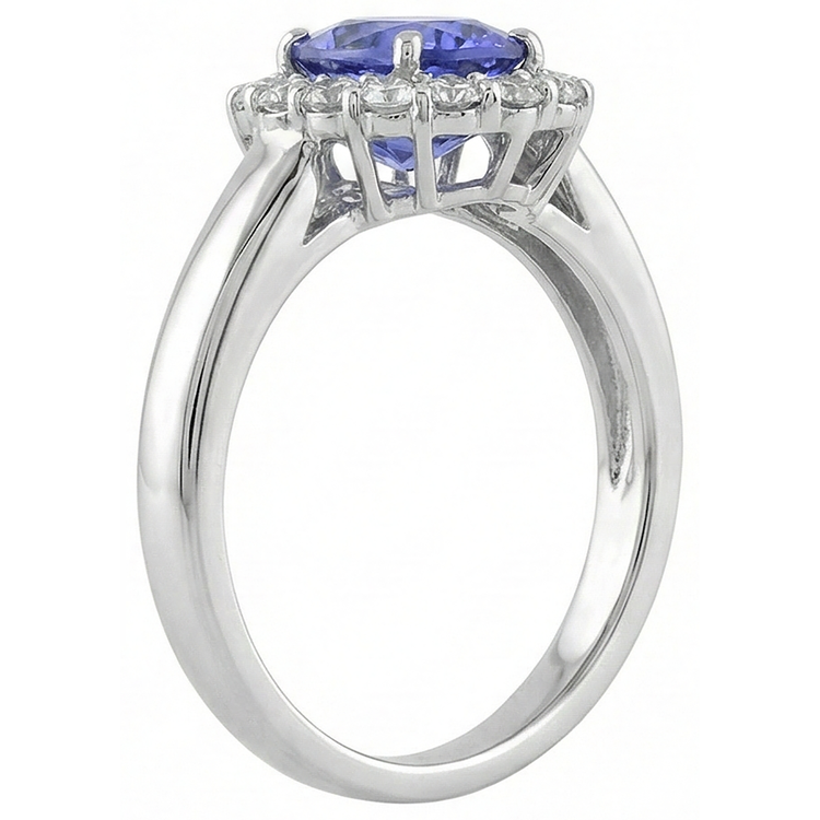 naturel oval tanzanite 7.50carats bague sur blanc
