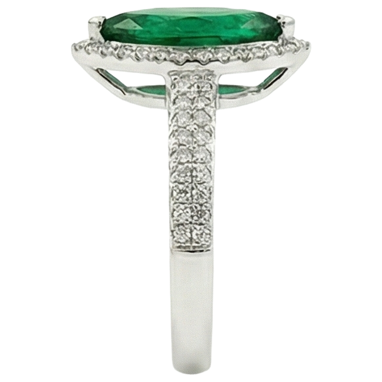 8.50 Carats Émeraude Verte Avec Diamant Naturels Extraits des Mines ( et non cultivés en laboratoire ) Bague Or Blanc Joaillerie Fine