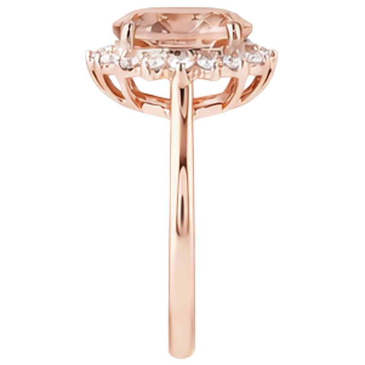 naturel oval morganite 9.50carats bague sur blanc
