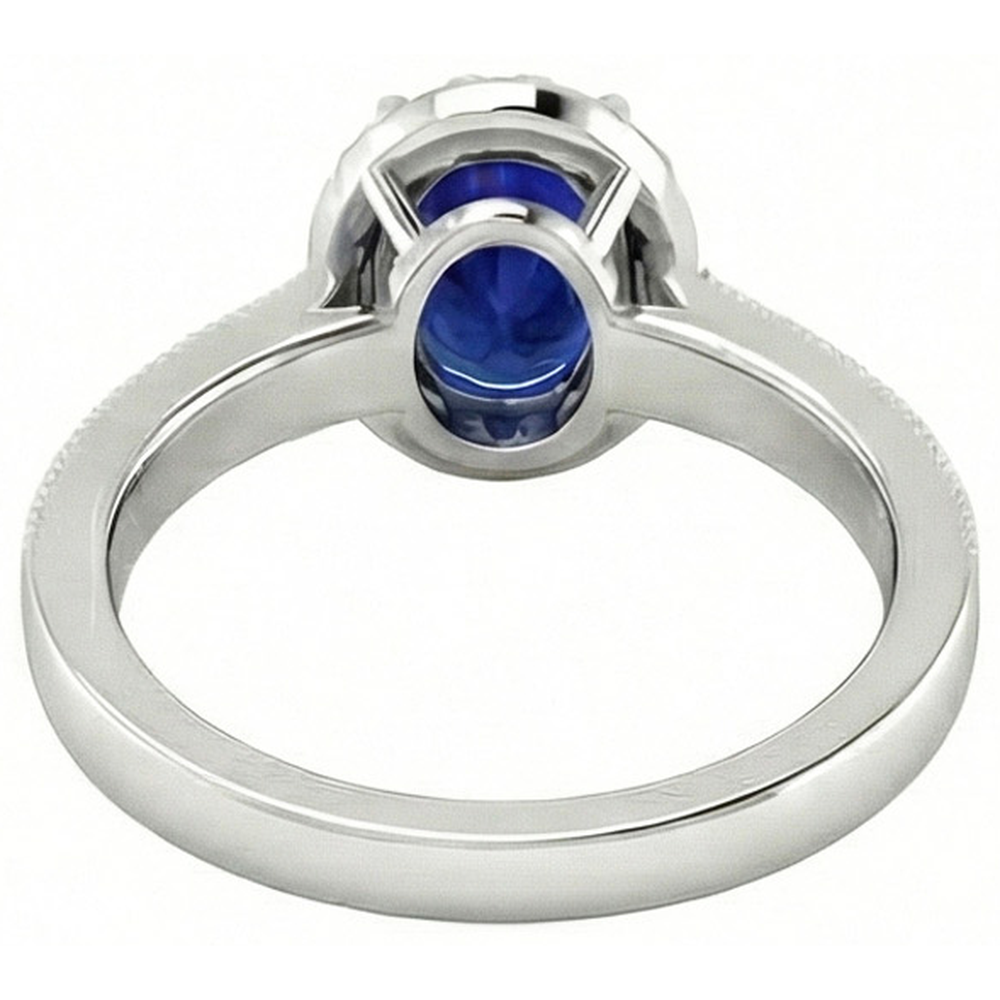 naturel oval diamant 4carats alliance sur blanc