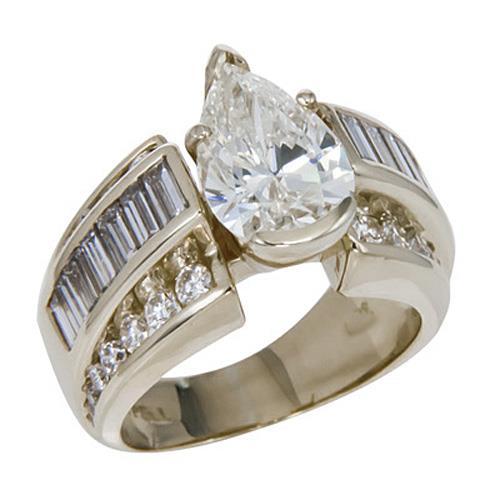 Alliance Réel Diamant Central 3 Carats Taille Poire Or Blanc Joaillerie