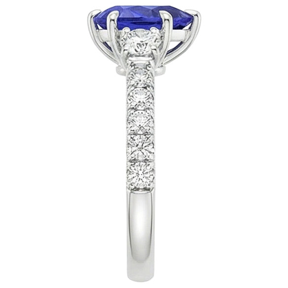 naturel pear diamant 3.50carats bague sur blanc