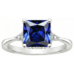 Bague 3 pierres diamant et saphir du Sri Lanka taille princesse 3.75 carats
