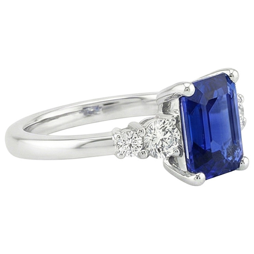 naturel round saphir 4carats bague vue de profil