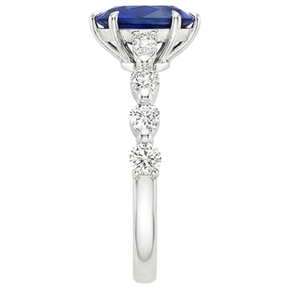 naturel pear diamant 5carats bague sur blanc