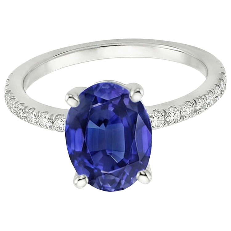 Bague Anniversaire Diamant Naturels Extraits des Mines ( et non cultivés en laboratoire ) Saphir Bleu Ovale Avec Accents 5 Carats