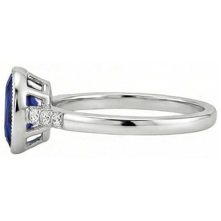 naturel oval saphir 3.50carats bague sur blanc