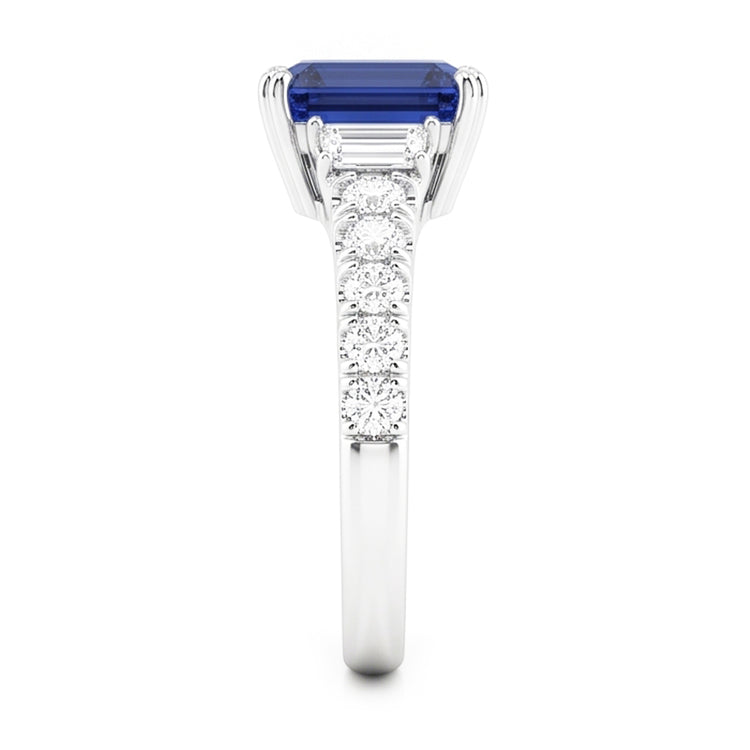 Bague Baguette Saphir Bleu Pierres Précieuses & Accents Ronds 3.50 Carats