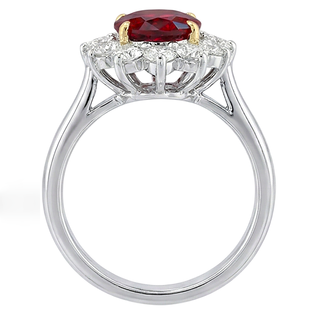 naturel oval rubis 5.75carats bague vue de dessus