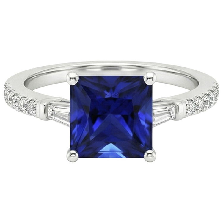 Bague Ceylan Saphir Accents de Diamants Naturels Extraits des Mines ( et non cultivés en laboratoire ) Solitaire Taille Princesse 5.50 Carat