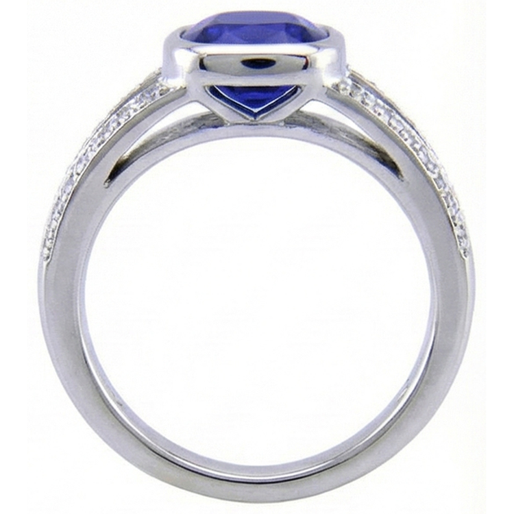 Bague Ceylan Saphir Et Diamants Naturels Extraits des Mines ( et non cultivés en laboratoire ) Or Blanc 14K 4.5 Carats
