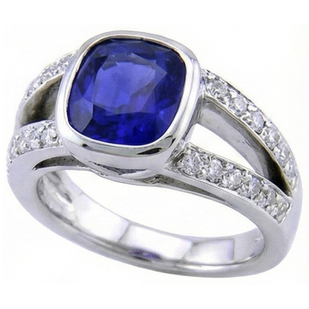 Bague Ceylan Saphir Et Diamants Naturels Extraits des Mines ( et non cultivés en laboratoire ) Or Blanc 14K 4.5 Carats