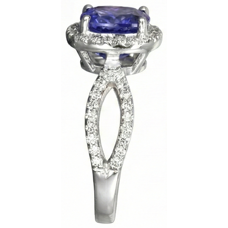 Bague Coussin Tanzanite Bleue Et Diamants Naturels Extraits des Mines ( et non cultivés en laboratoire ) 5.50 Carats Or Blanc 14K