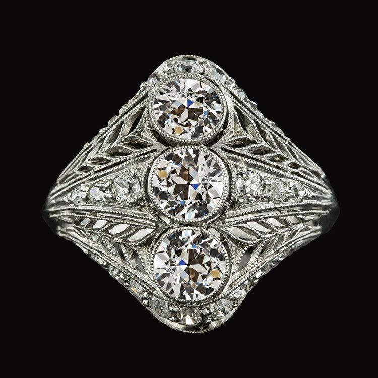 Bague Dame Ronde De Style Antique Avec Naturel Diamants De Taille Ancienne Millgrain 6 Carats