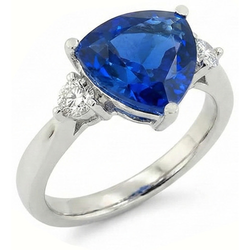 Bague De Fiançailles Avec Saphir Bleu Trillion De 6 Carats