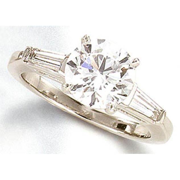 Bague De Fiançailles En Naturel Diamant De 2.10 Ct A Trois Pierres. Bijoux En Or Blanc