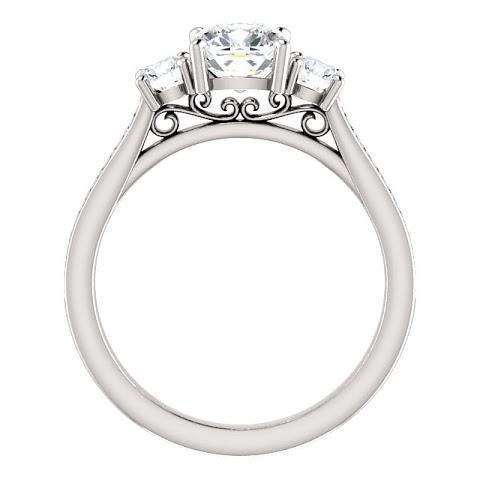 Bague De Fiançailles Naturel Diamant Coussin Coussin 1.90 Ct 3 Pierres Or Blanc