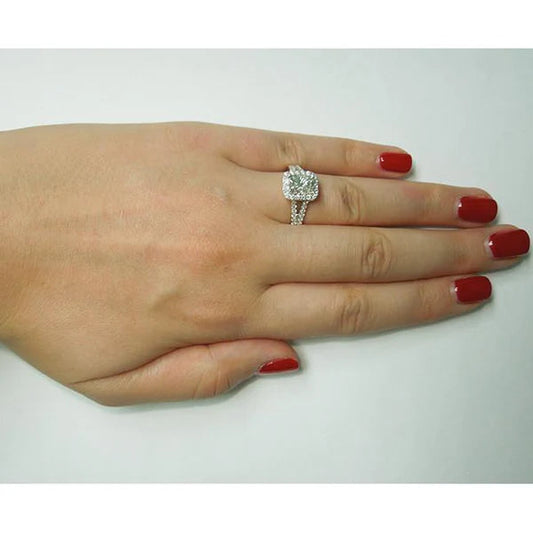 Bague De Fiançailles Royale Avec Halo De Réel Diamants Coussin 2.75 Carats Or Blanc 14K
