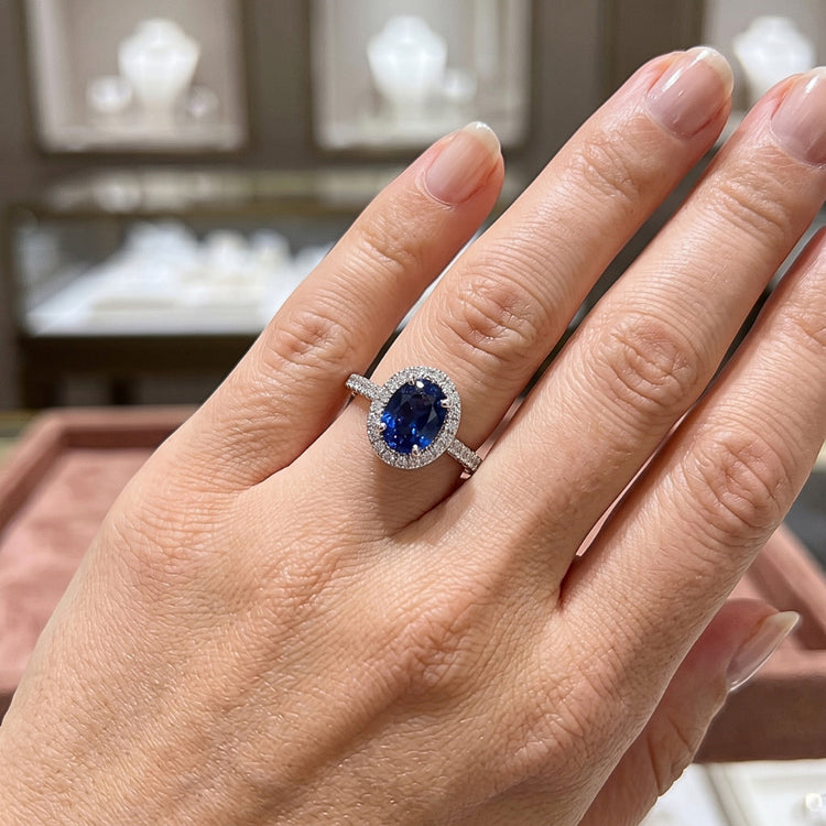 Bague De Fiançailles Saphir Ovale Pour Femme